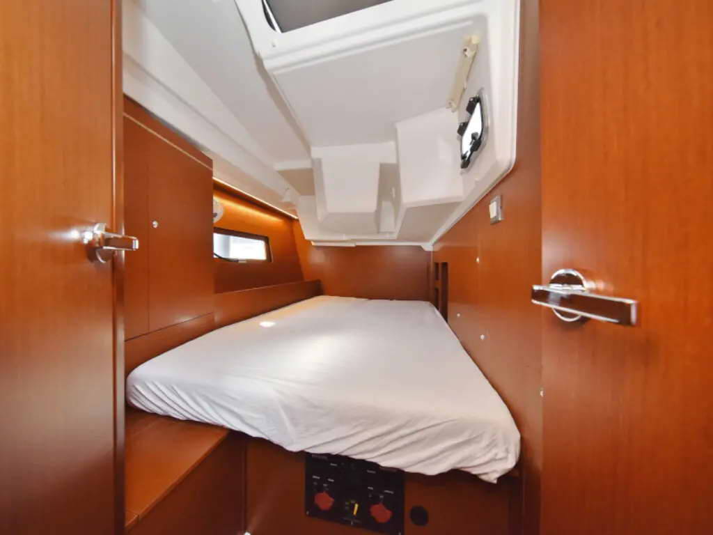 Sailing yacht Oceanis 46.1 ECONOMY
