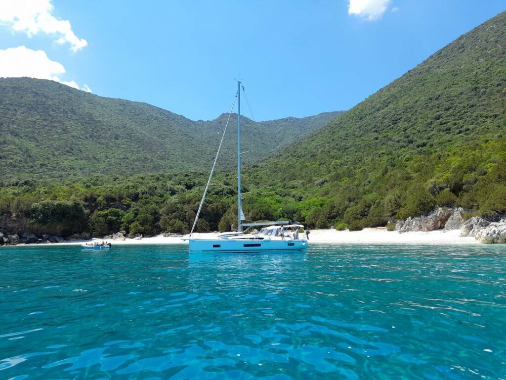Sailing yacht Oceanis 46.1 Okiroi