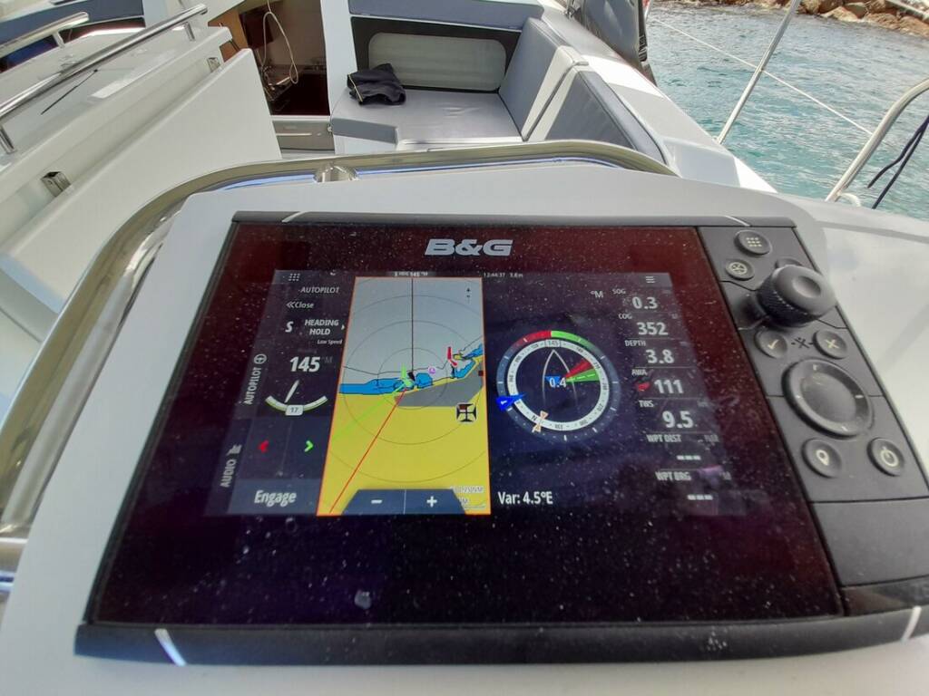 Sailing yacht Oceanis 46.1 Okiroi