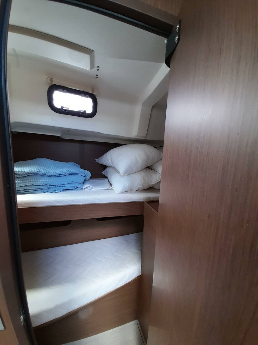 Sailing yacht Oceanis 46.1 Okiroi