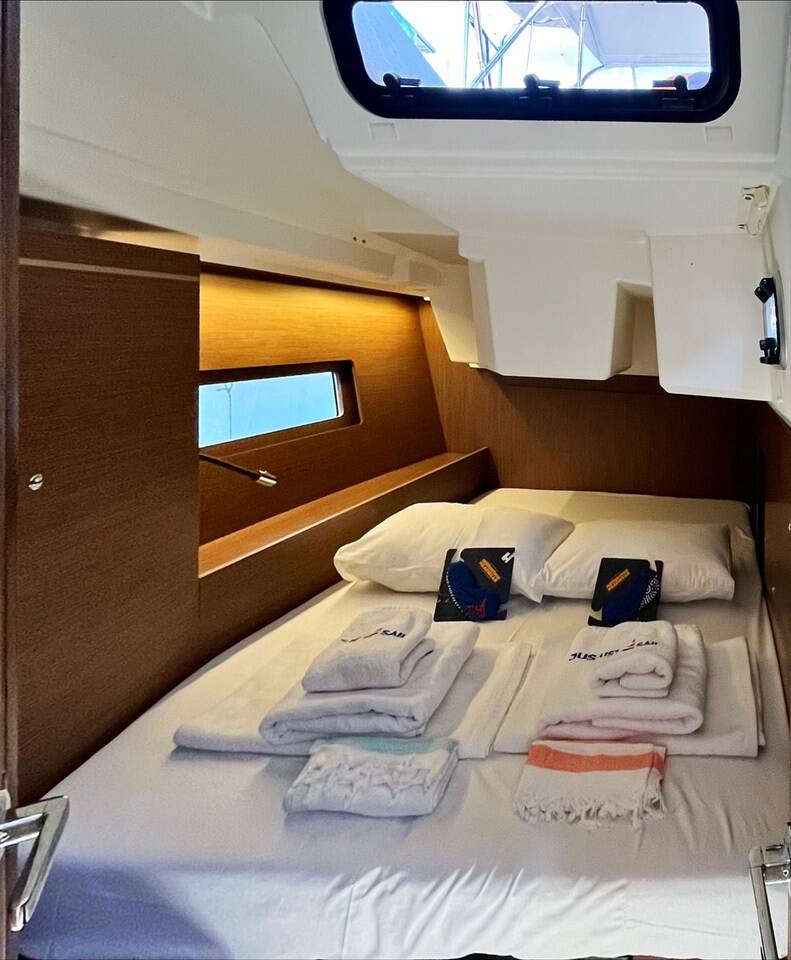 Sailing yacht Oceanis 46.1 Just Dream