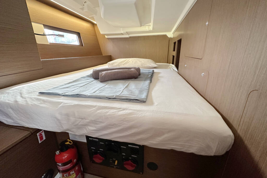 Sailing yacht Oceanis 46.1 Sophia
