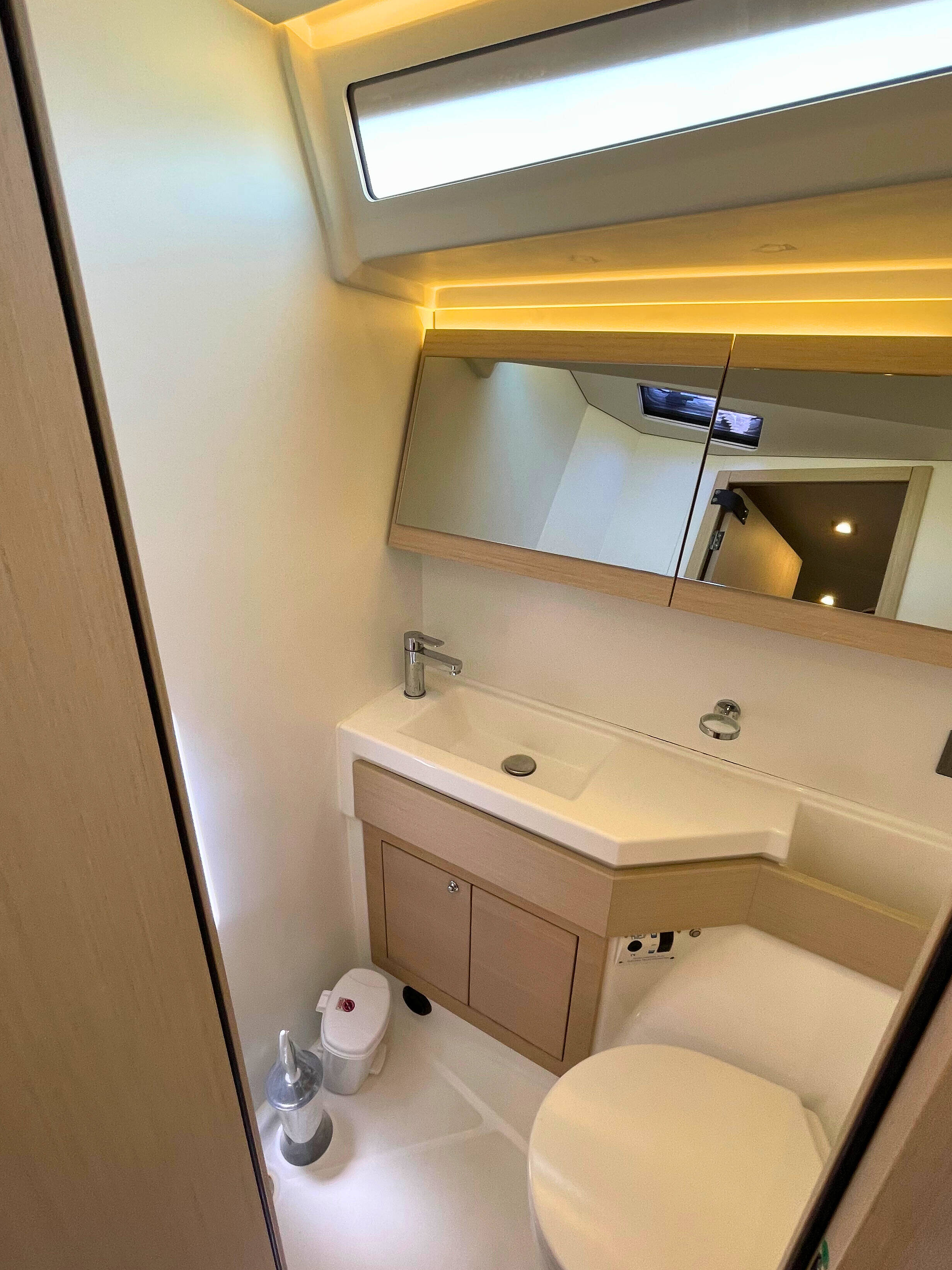 Sailing yacht Oceanis 46.1 Kebiwan