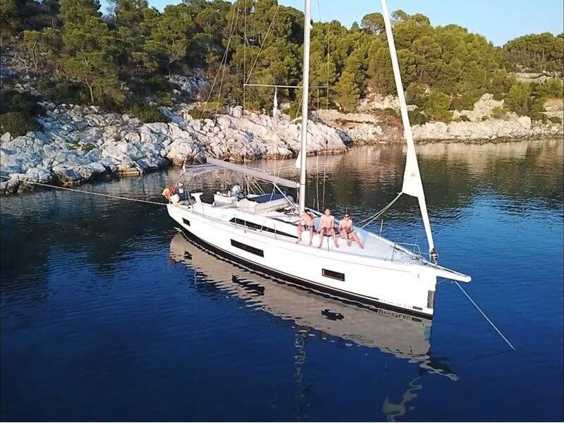 Sailing yacht Oceanis 46.1 Ostria