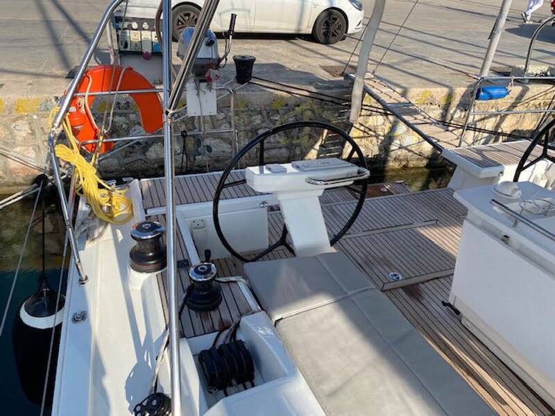 Sailing yacht Oceanis 46.1 Ostria