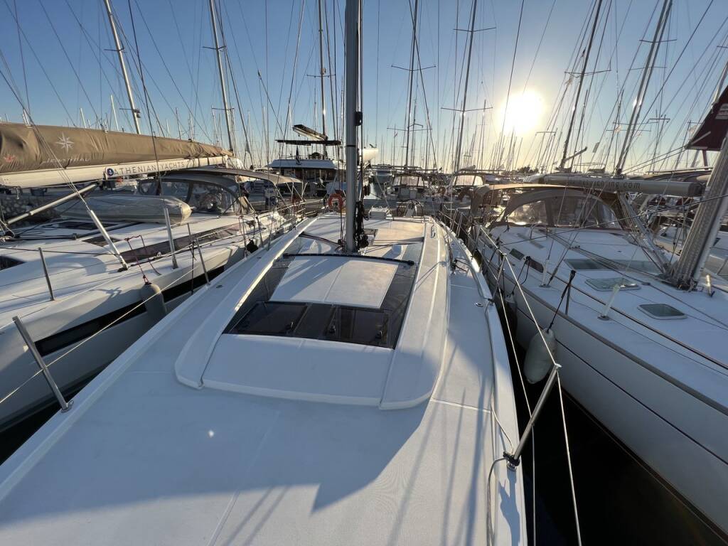 Sailing yacht Oceanis 46.1 Ostria