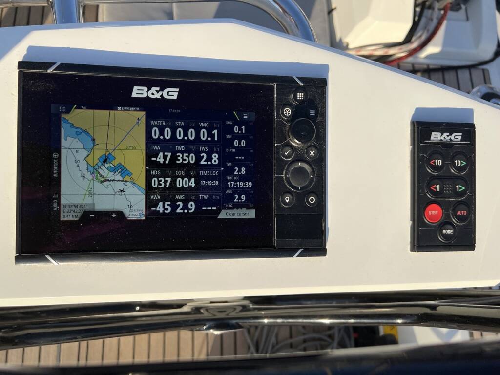 Sailing yacht Oceanis 46.1 Ostria
