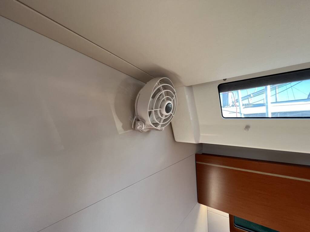 Sailing yacht Oceanis 46.1 Ostria