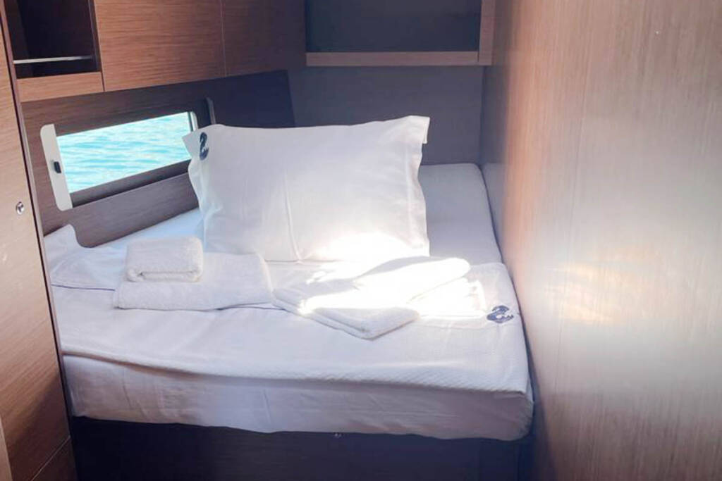 Sailing yacht Oceanis 46.1 WEST