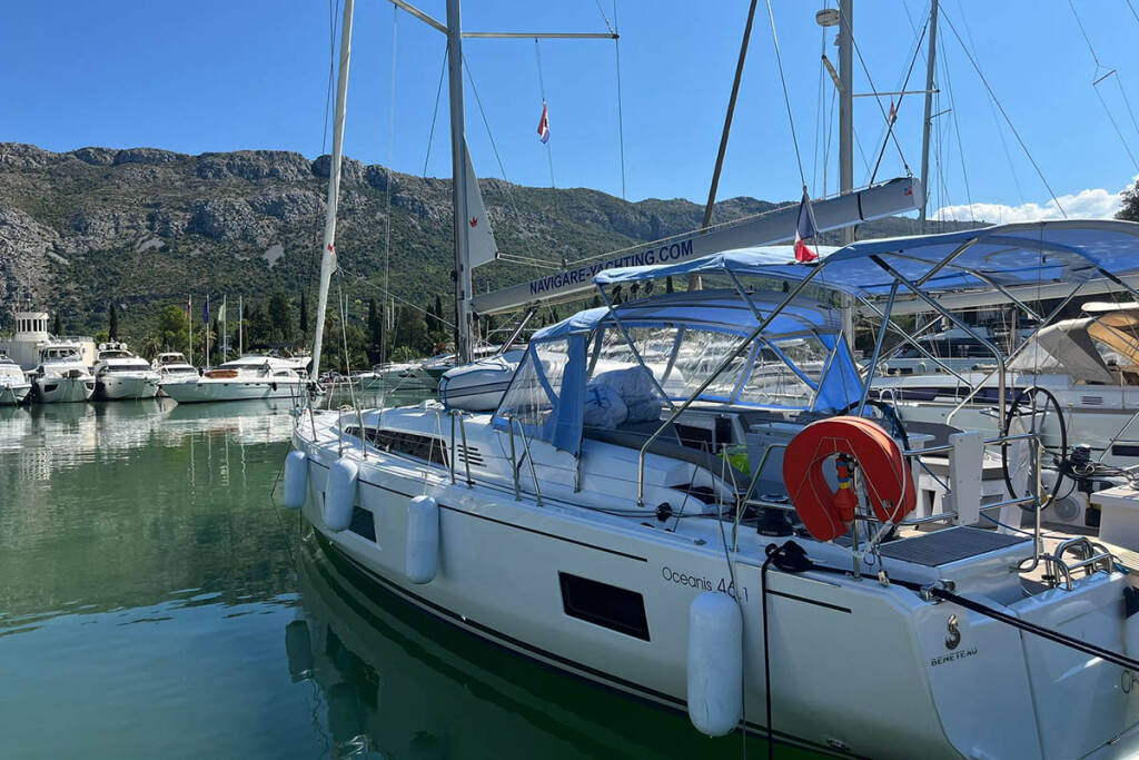 Sailing yacht Oceanis 46.1 Cadence