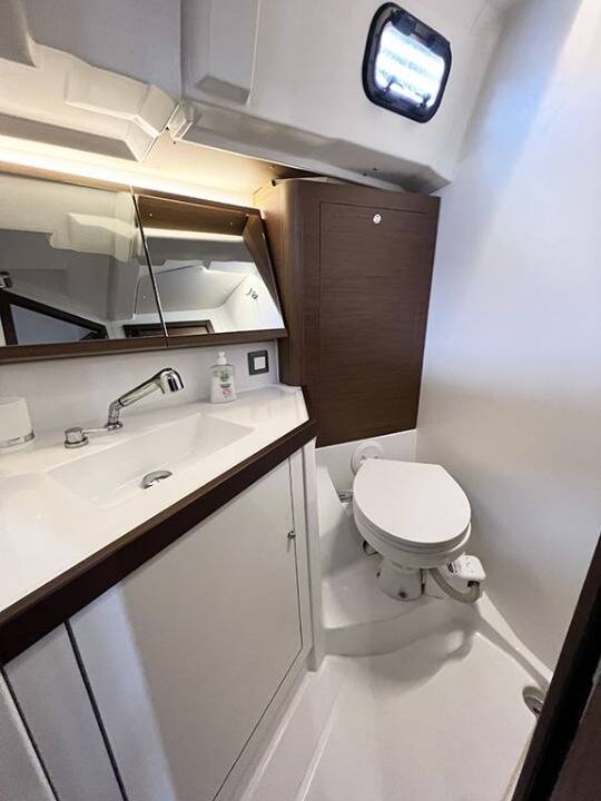 Sailing yacht Oceanis 46.1 Chrisel