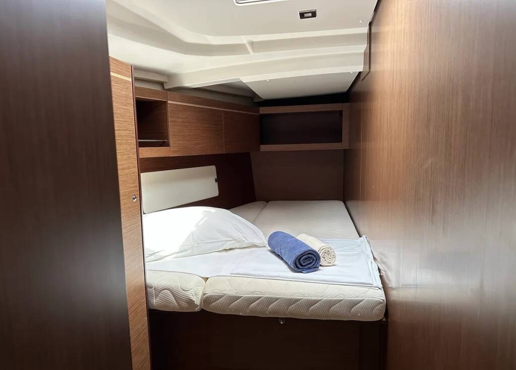 Segelyachten Oceanis 46.1 Blue sky