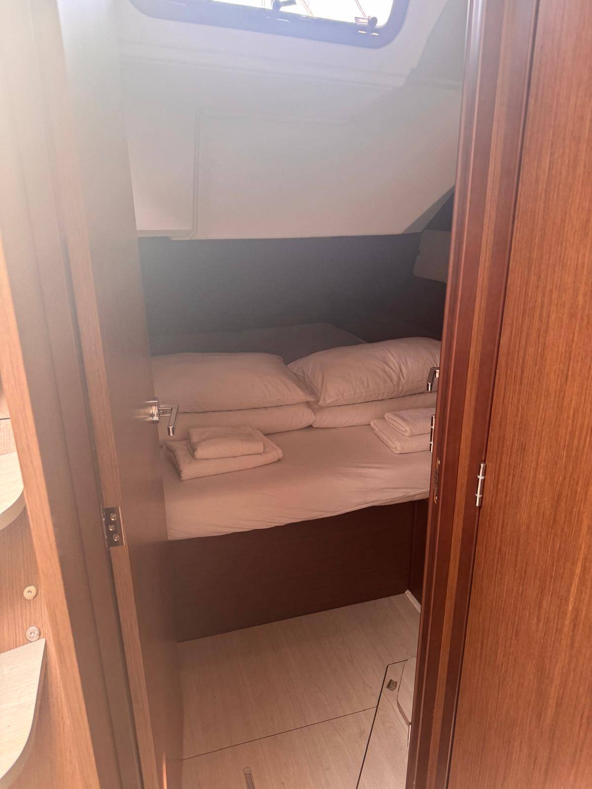 Sailing yacht Oceanis 46.1 Tria