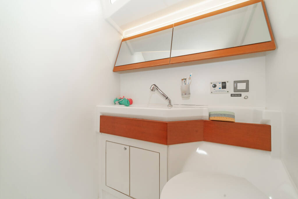 Sailing yacht Oceanis 46.1 Almyra