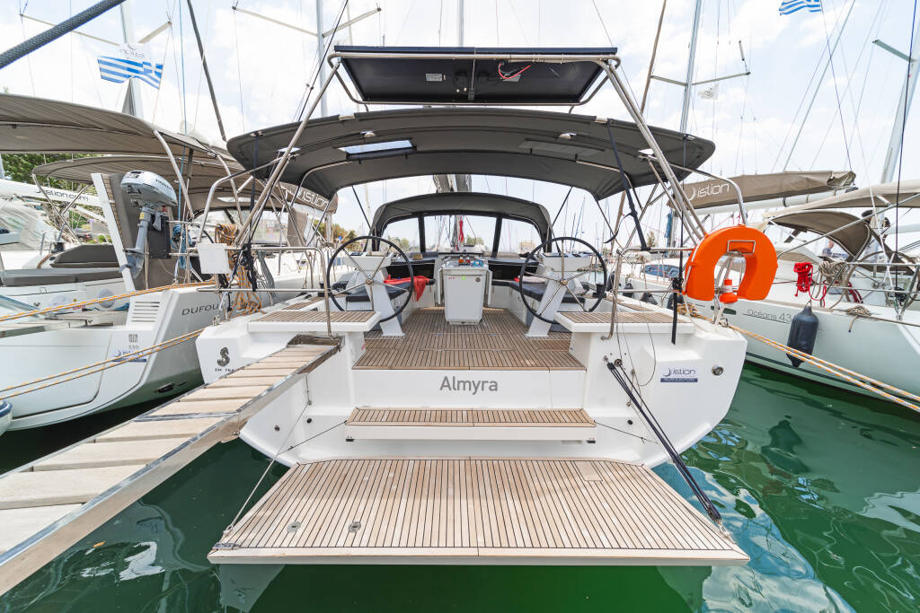 Sailing yacht Oceanis 46.1 Almyra