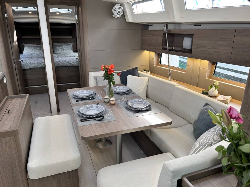 Sailing yacht Oceanis 47 Tide Of Your Life