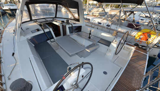 Sailing yacht Oceanis 48 Pherousa