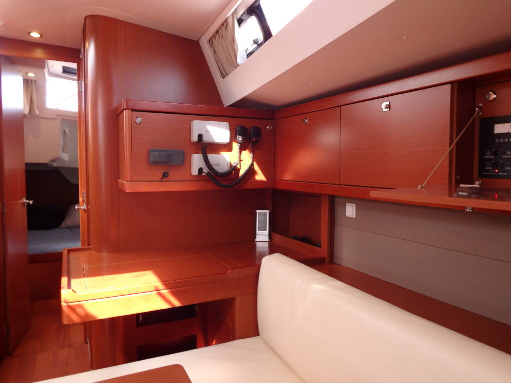 Sailing yacht Oceanis 48 Joy