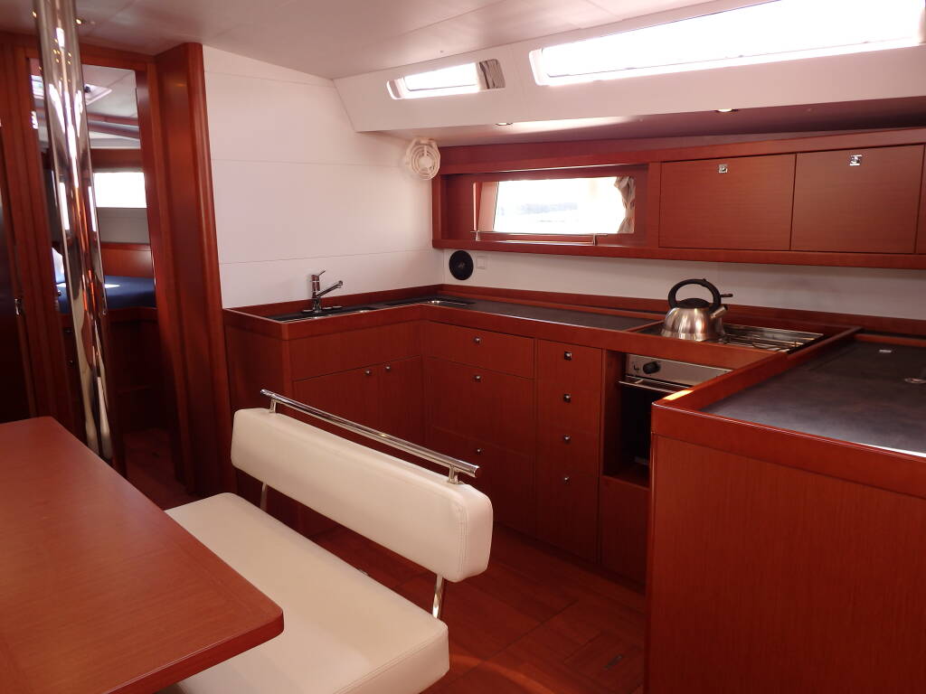 Sailing yacht Oceanis 48 Joy