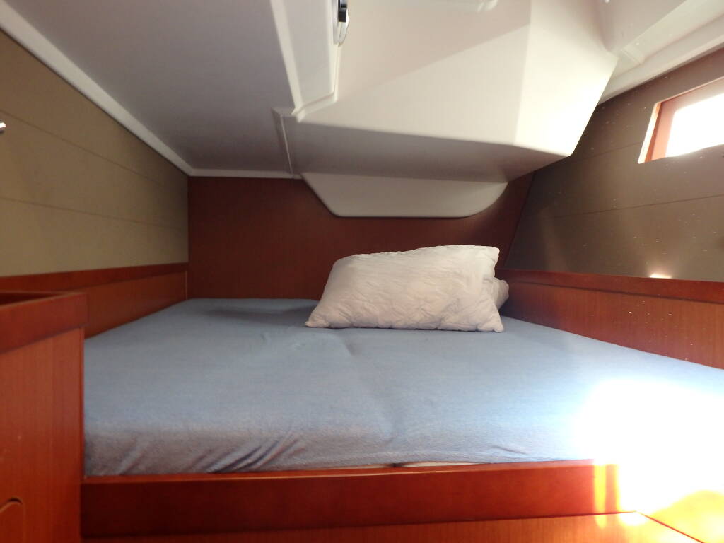 Sailing yacht Oceanis 48 Joy