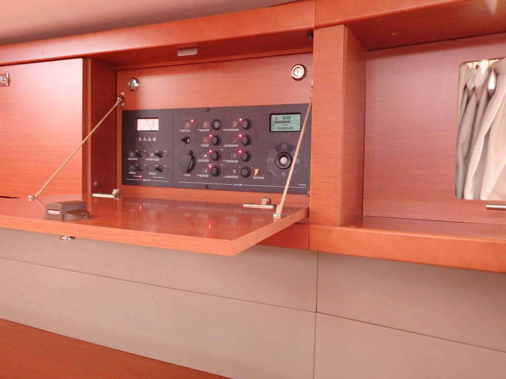 Sailing yacht Oceanis 48 Joy