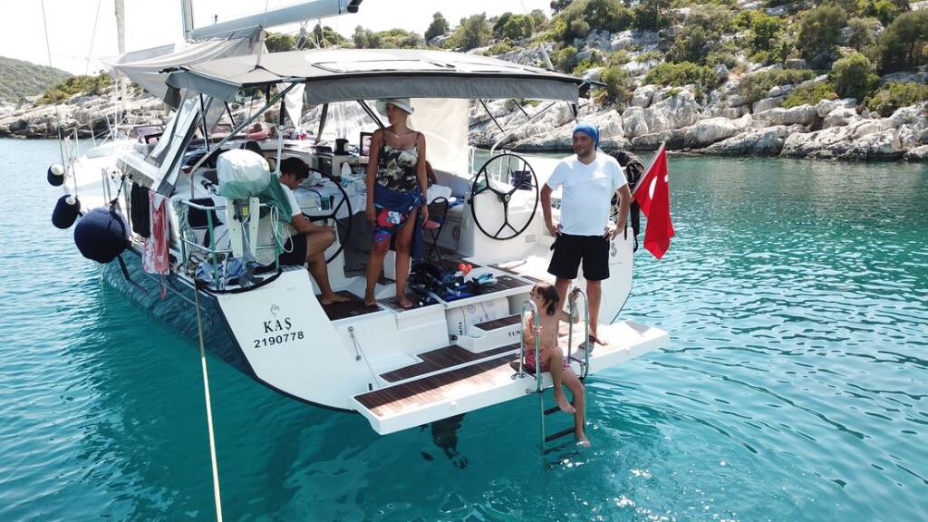 Sailing yacht Oceanis 48 Tundra