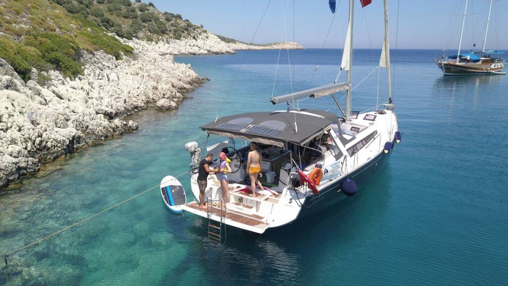 Sailing yacht Oceanis 48 Tundra