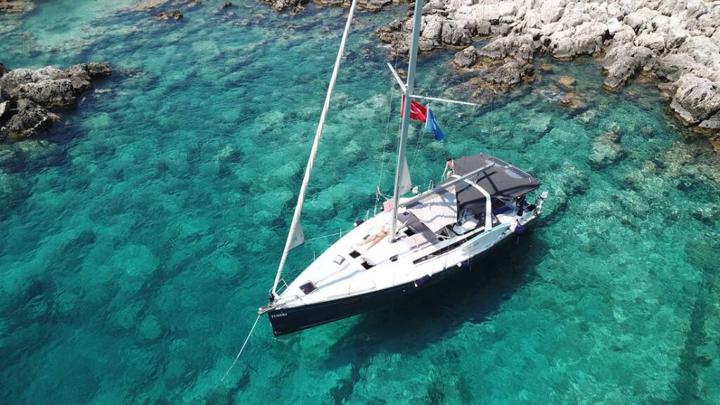 Sailing yacht Oceanis 48 Tundra