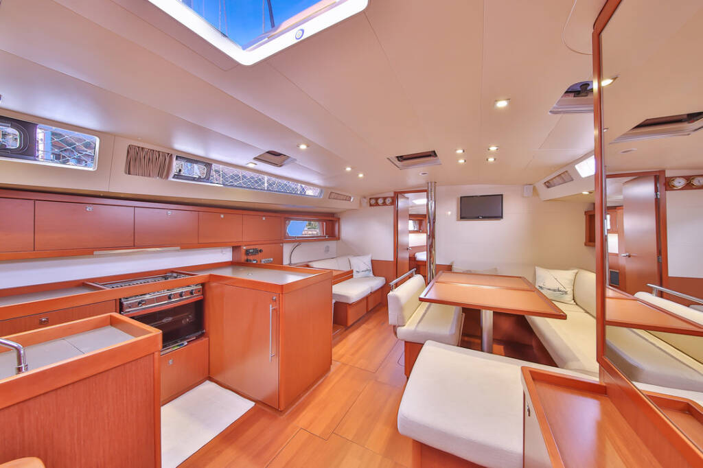 Sailing yacht Oceanis 48 Tundra