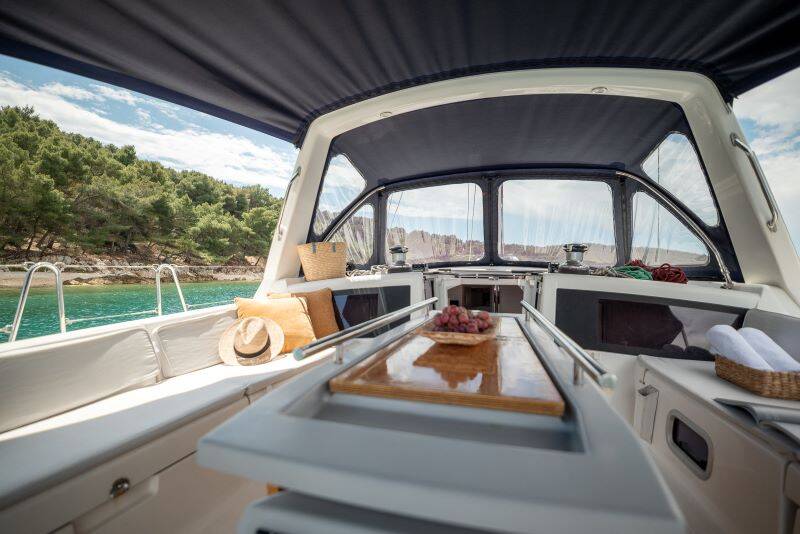 Sailing yacht Oceanis 48 Gold One 