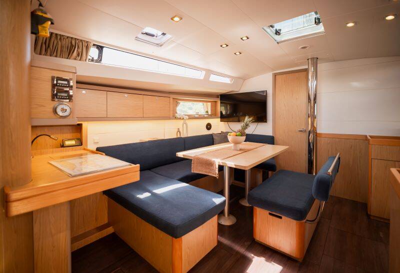 Sailing yacht Oceanis 48 Gold One 