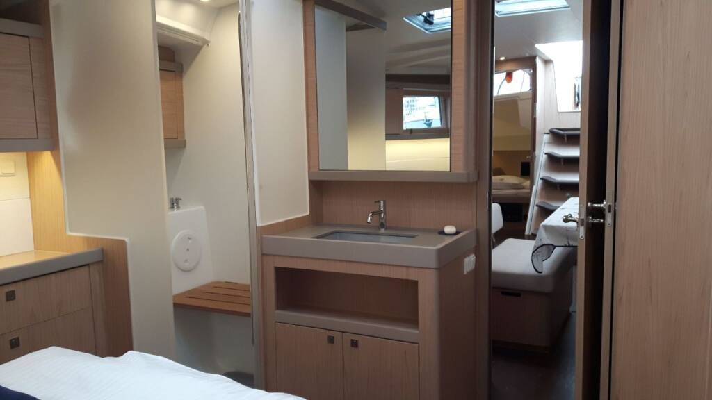 Sailing yacht Oceanis 48 Gold One 