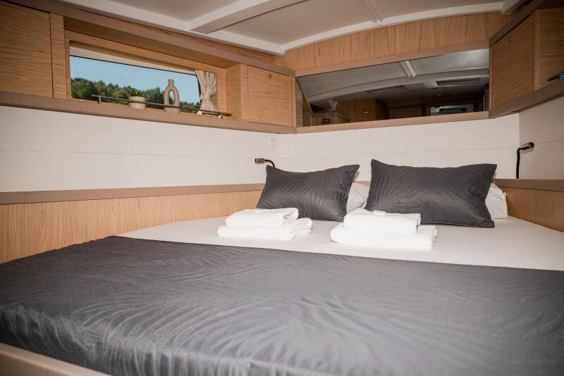 Sailing yacht Oceanis 48 Gold One 
