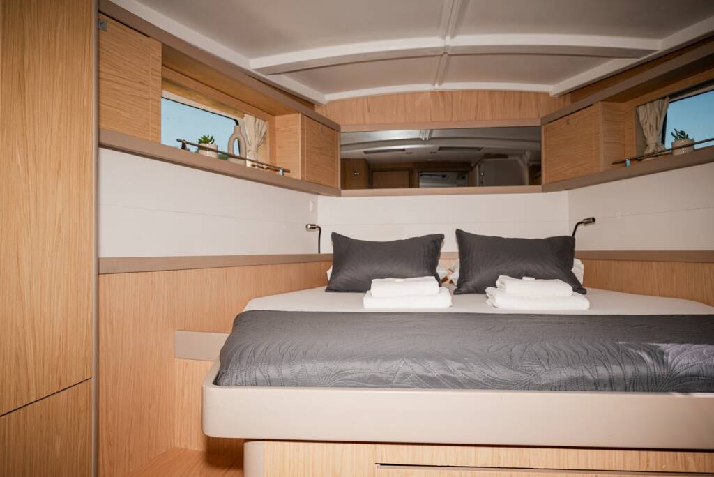 Sailing yacht Oceanis 48 Gold One 