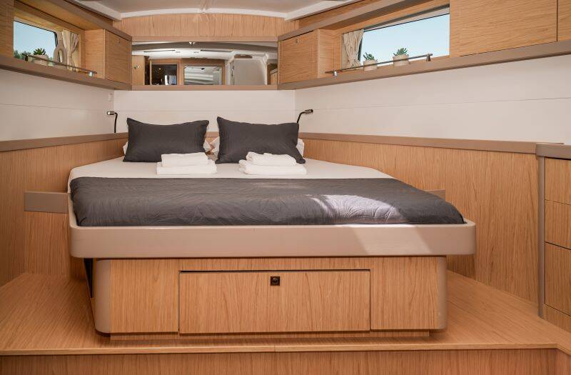 Sailing yacht Oceanis 48 Gold One 