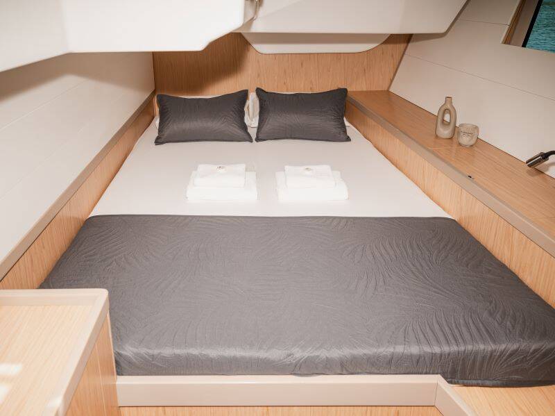 Sailing yacht Oceanis 48 Gold One 