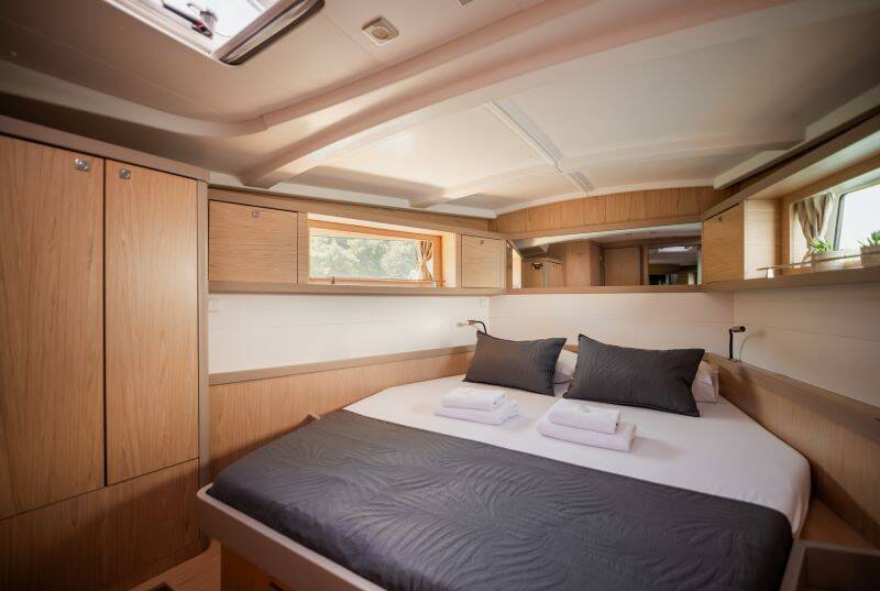 Sailing yacht Oceanis 48 Gold One 