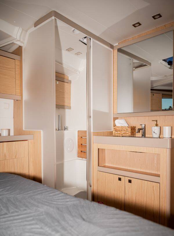 Sailing yacht Oceanis 48 Gold One 