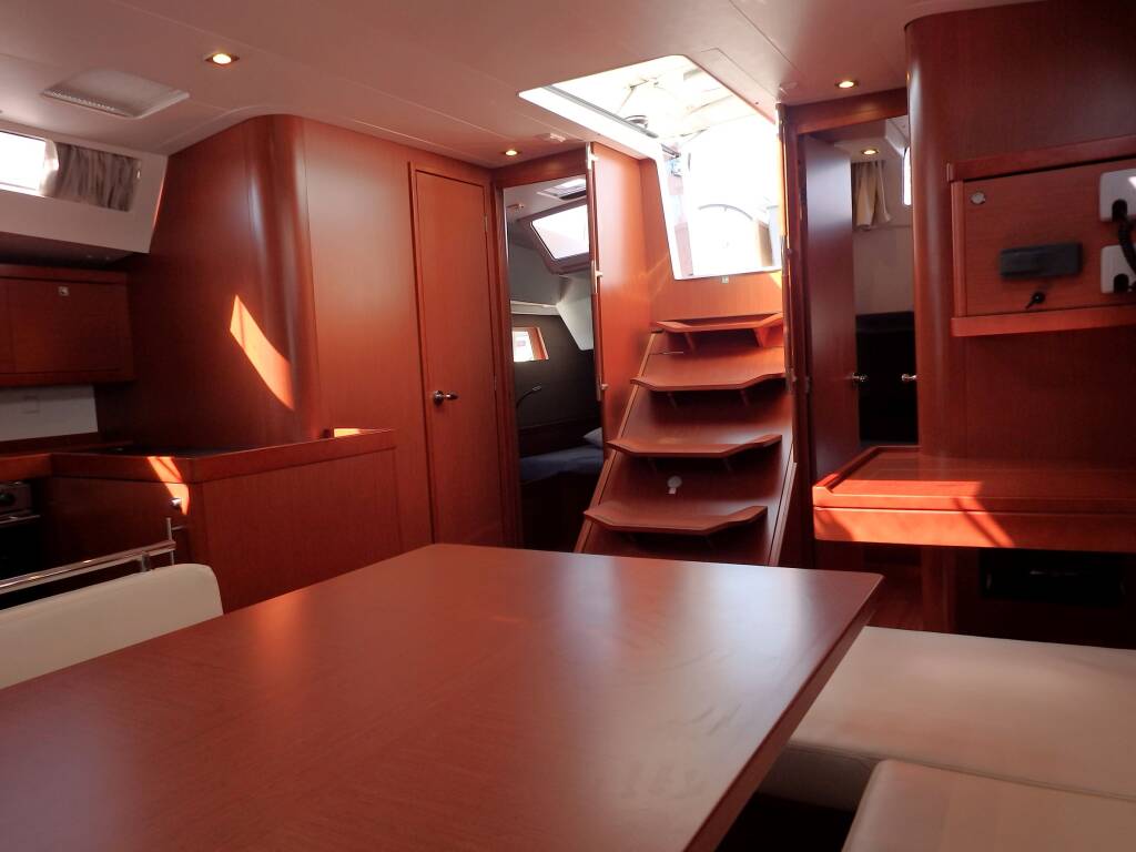 Sailing yacht Oceanis 48 Joy