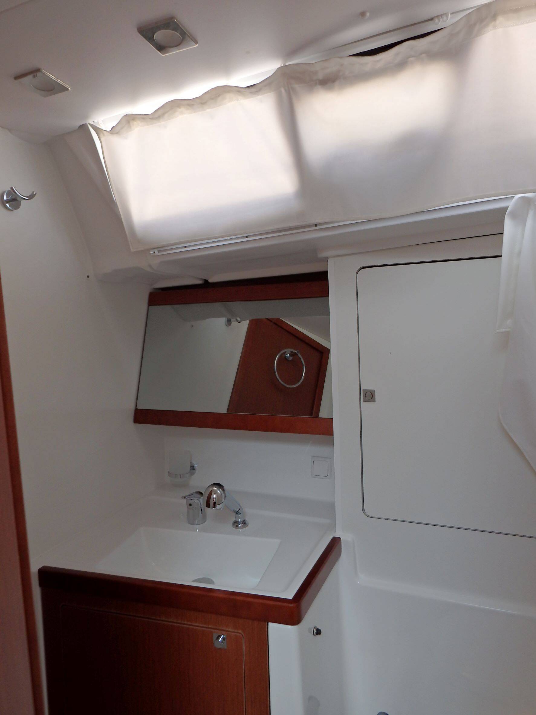 Sailing yacht Oceanis 48 Joy
