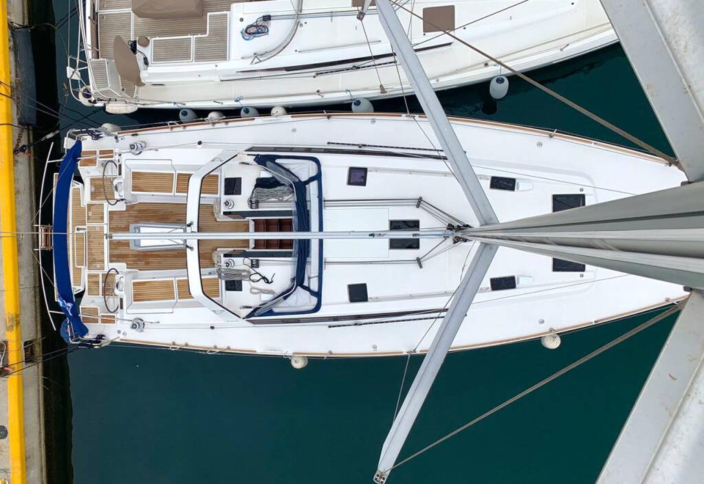 Sailing yacht Oceanis 48 Alisa