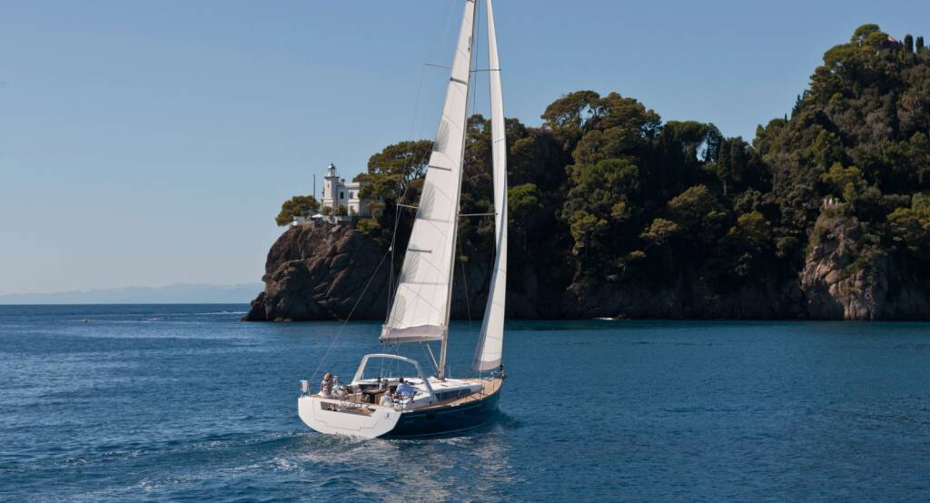 Sailing yacht Oceanis 48 Athena