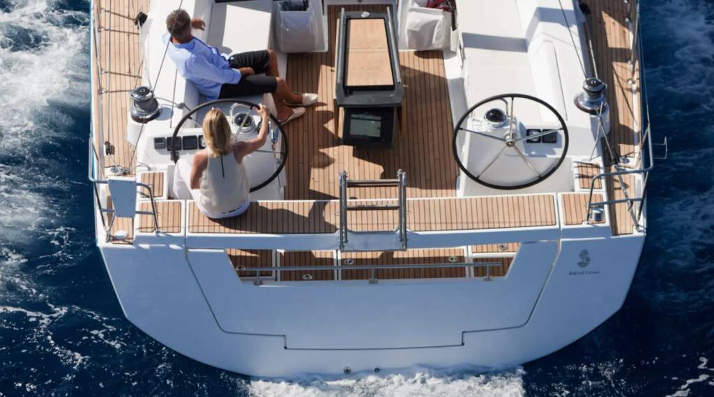 Sailing yacht Oceanis 48 Athena
