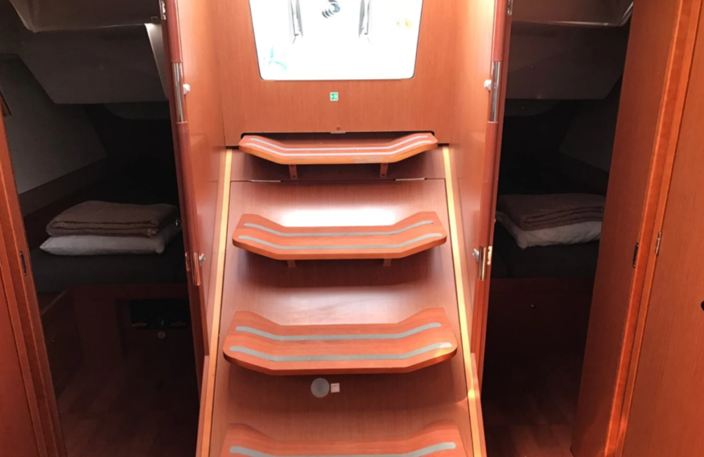 Sailing yacht Oceanis 48 Skiron