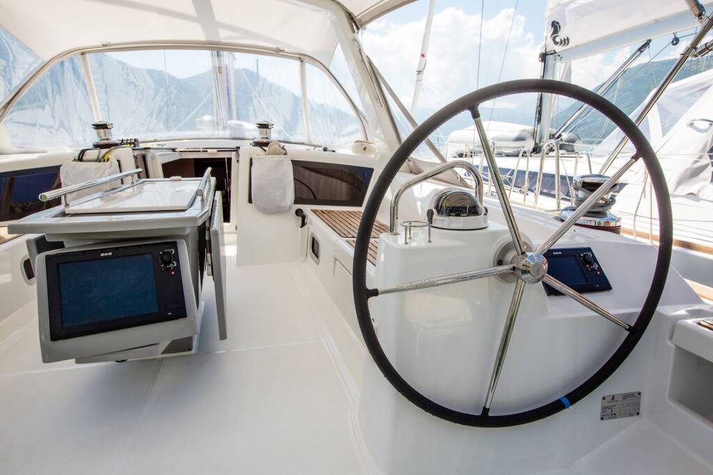 Sailing yacht Oceanis 48 Blues