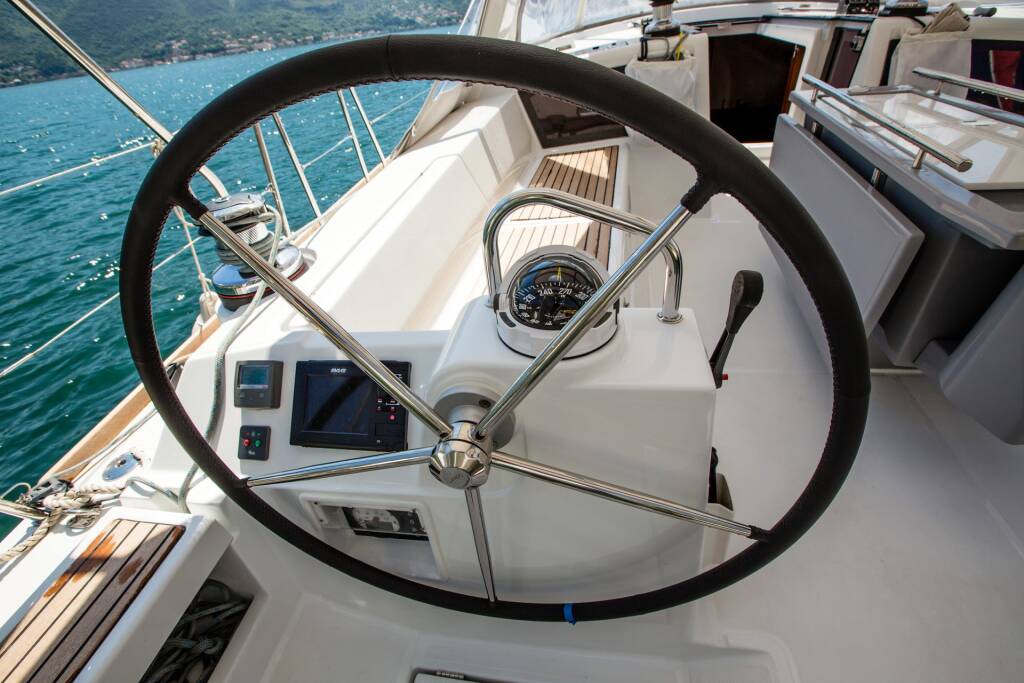 Sailing yacht Oceanis 48 Blues