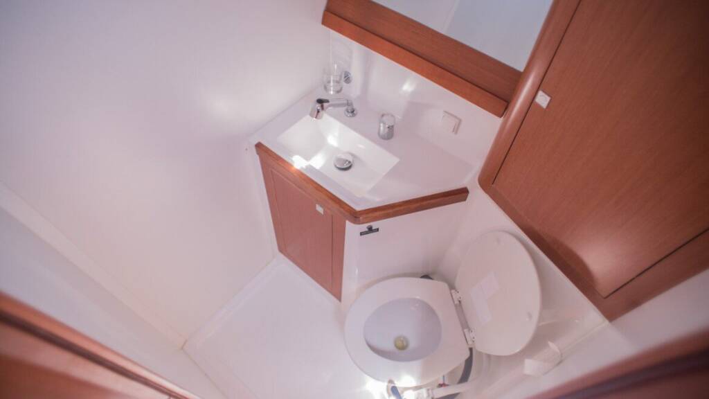 Sailing yacht Oceanis 48 Don Quixote