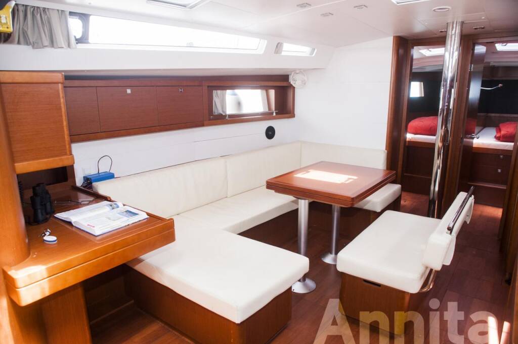 Sailing yacht Oceanis 48 