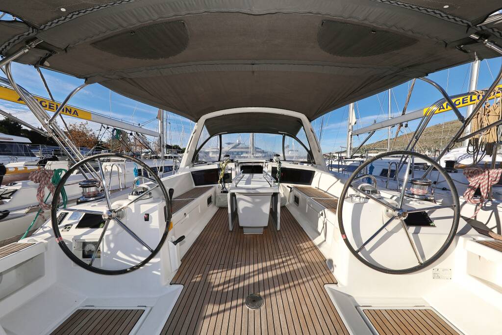 Segelyachten Oceanis 48 Alpha