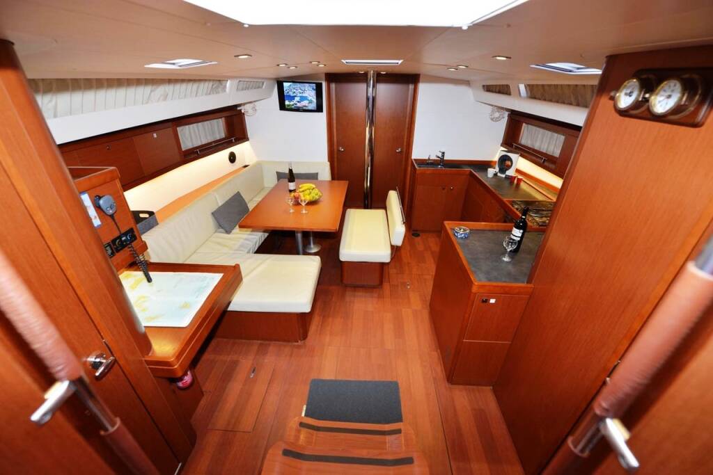 Segelyachten Oceanis 48 Pherousa